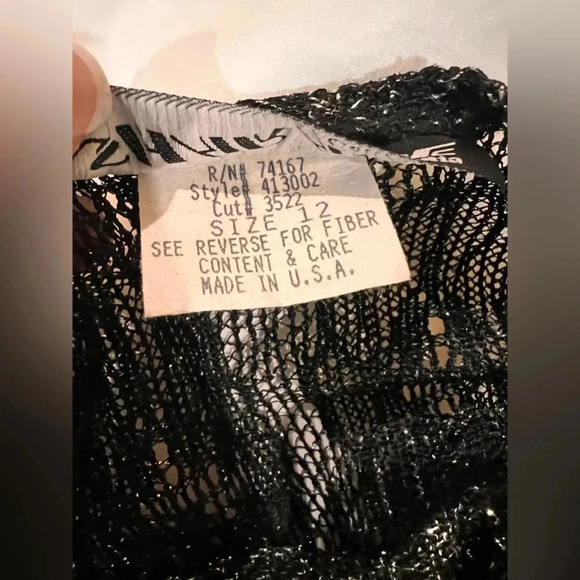 90s Black Silver Cropped Fringe Top - Picture 4 of 7